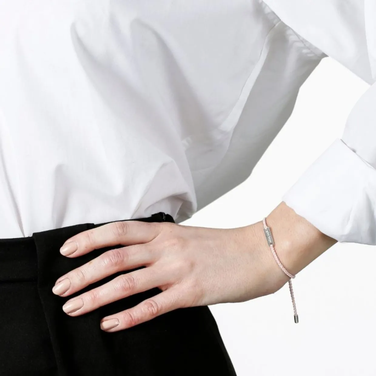 ARMBAND GIVE HOPE tråd/silver Pink