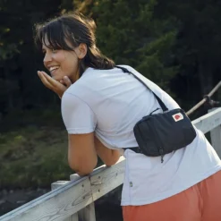 Axelväska  High Coast Pocket Svart