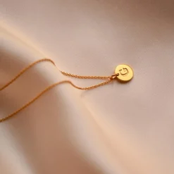 Berlock Mini Letter Guld