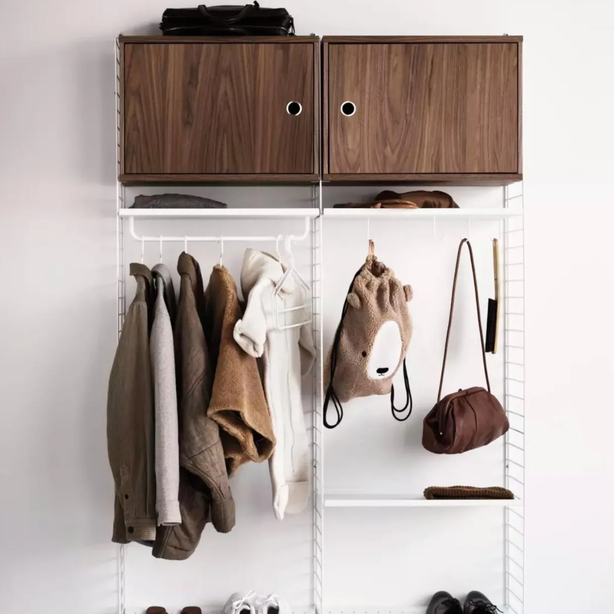 Golvgavel 200x30 1-p svart