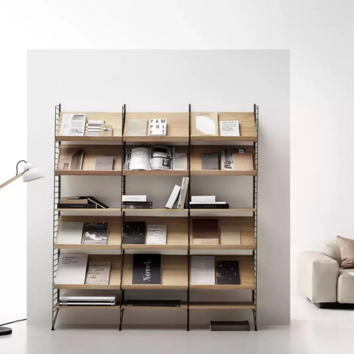 Golvgavel 200x30 1-p svart