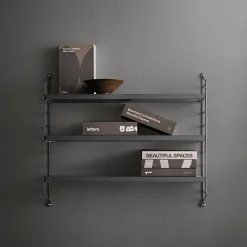 Hylla Pocket String Mörkgrå