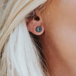 Örhängen Knappkorall oxid