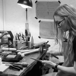 Örhängen rund oxiderad