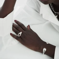 Ring Bolded Hammered Links Silver