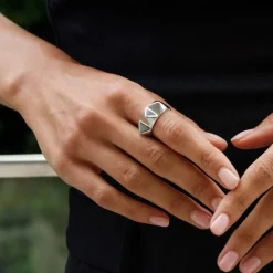 Ring Peak Rivet Stål