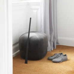 Skohorn magnetiskt svart